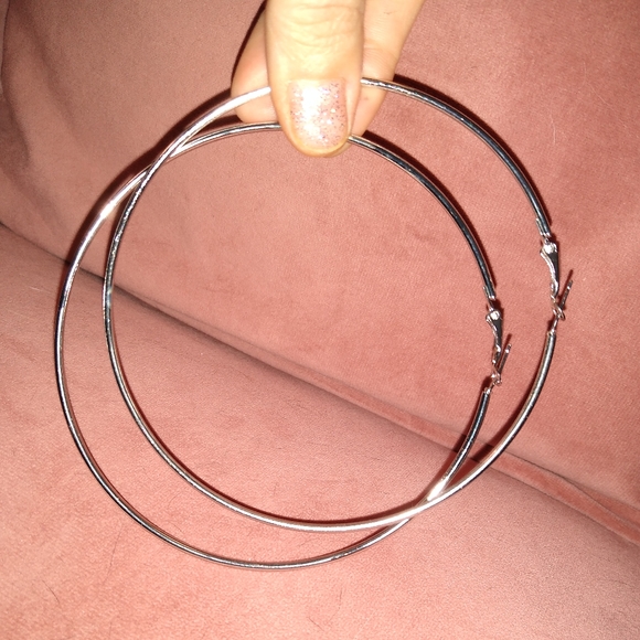 Huge Silver 4 Inch Hoops Oversized Classic Hoop Earrings Big Round Large Circle - Picture 9 of 9